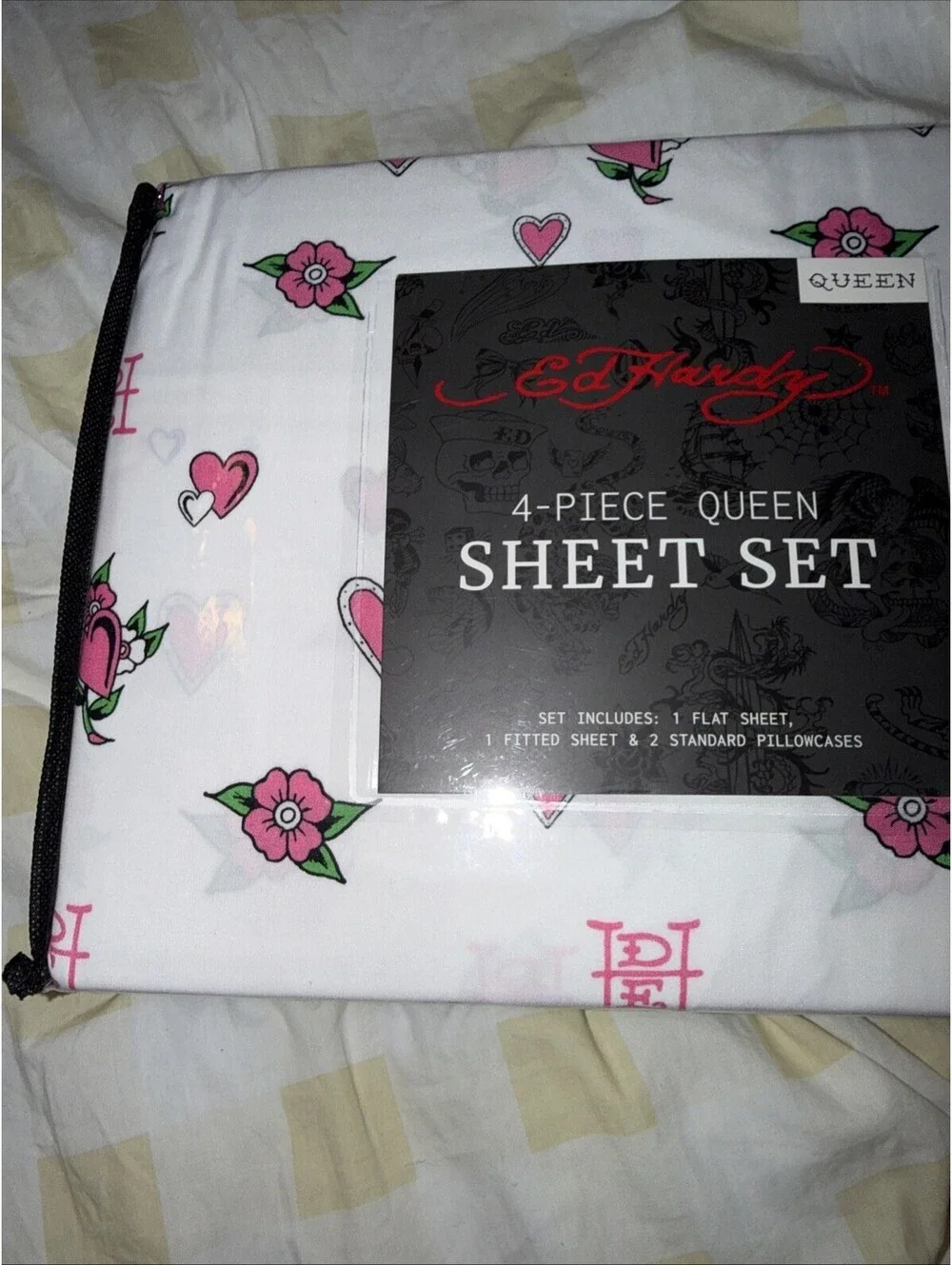 EXCLUSIVE!! ED HARDY Pink/white Hearts Flowers 4PC SHEET SET QUEEN